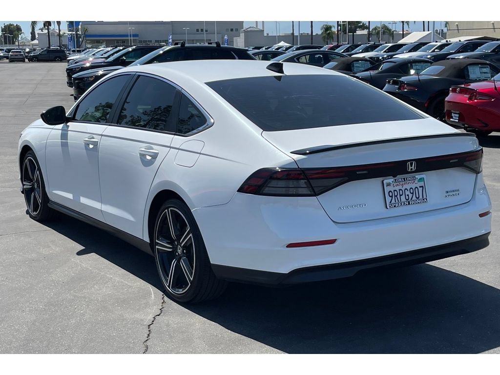 Used 2024 Honda Accord Sport image 3