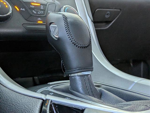 Used 2016 Ford Fusion SE FWD image 15