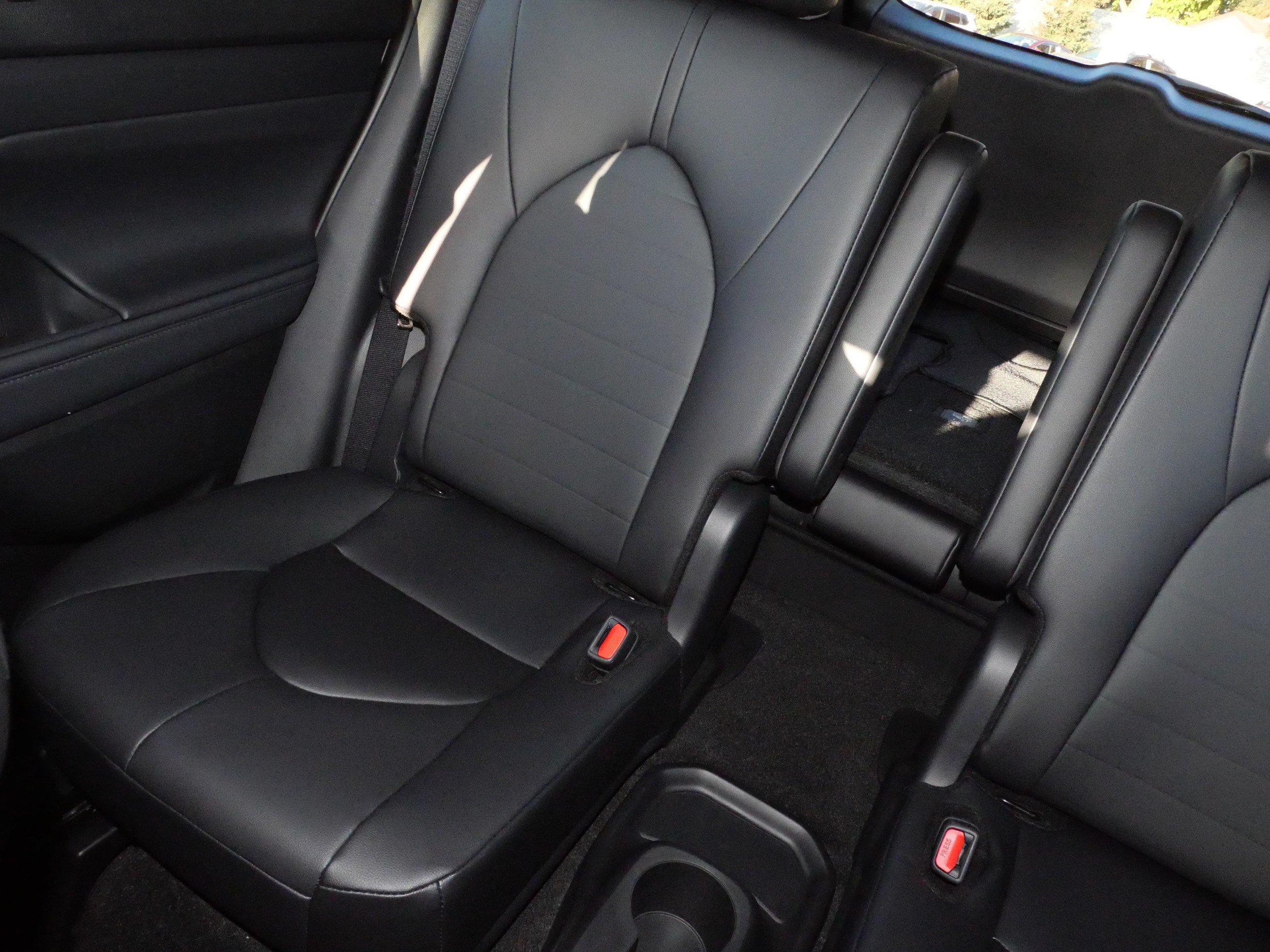 Certified 2026 Toyota Highlander XLE AWD/4WD image 13