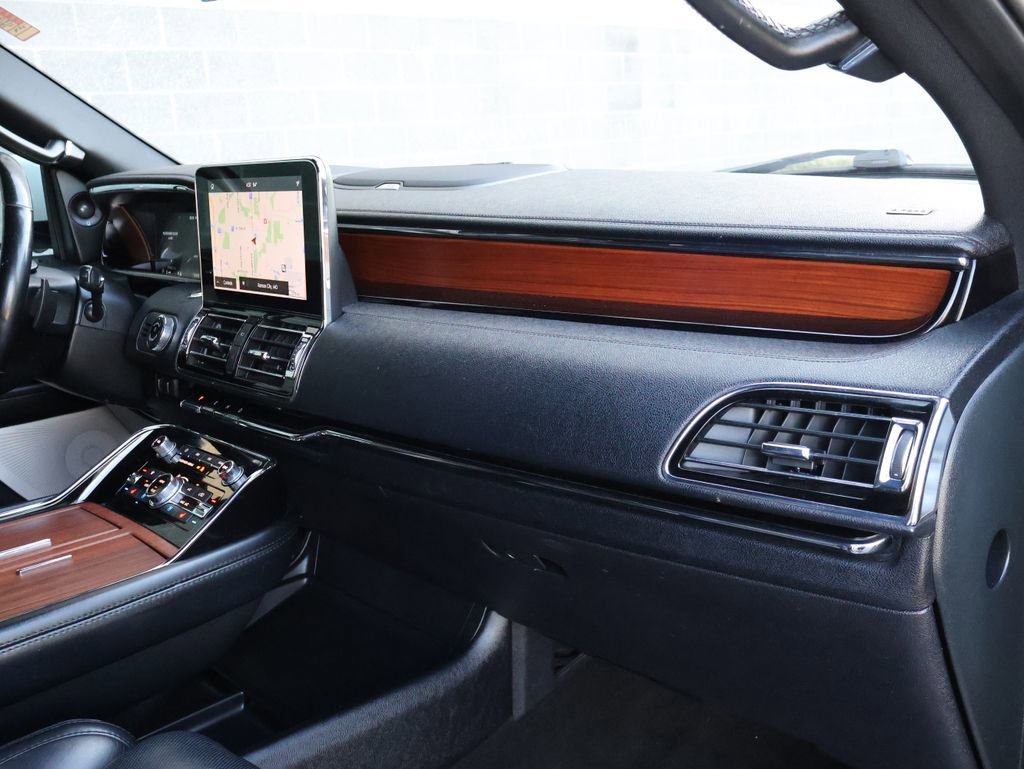 Used 2020 Lincoln Navigator Reserve w/ Equipment Group 208A Reserve image 10