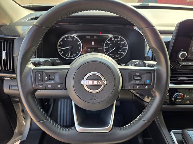 Used 2025 Nissan Pathfinder SV AWD/4WD image 35