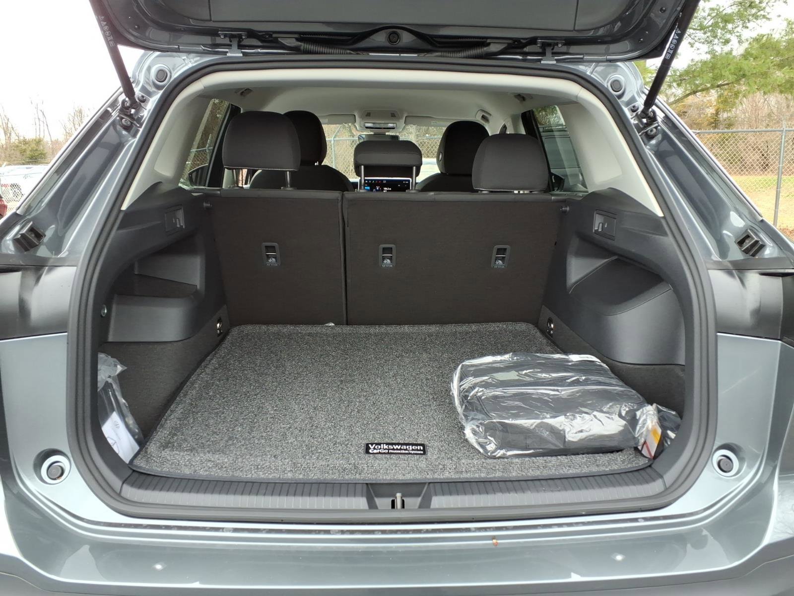 New 2026 Volkswagen Tiguan S AWD/4WD image 8