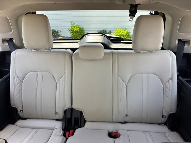 Used 2018 Ford Expedition Platinum RWD image 9