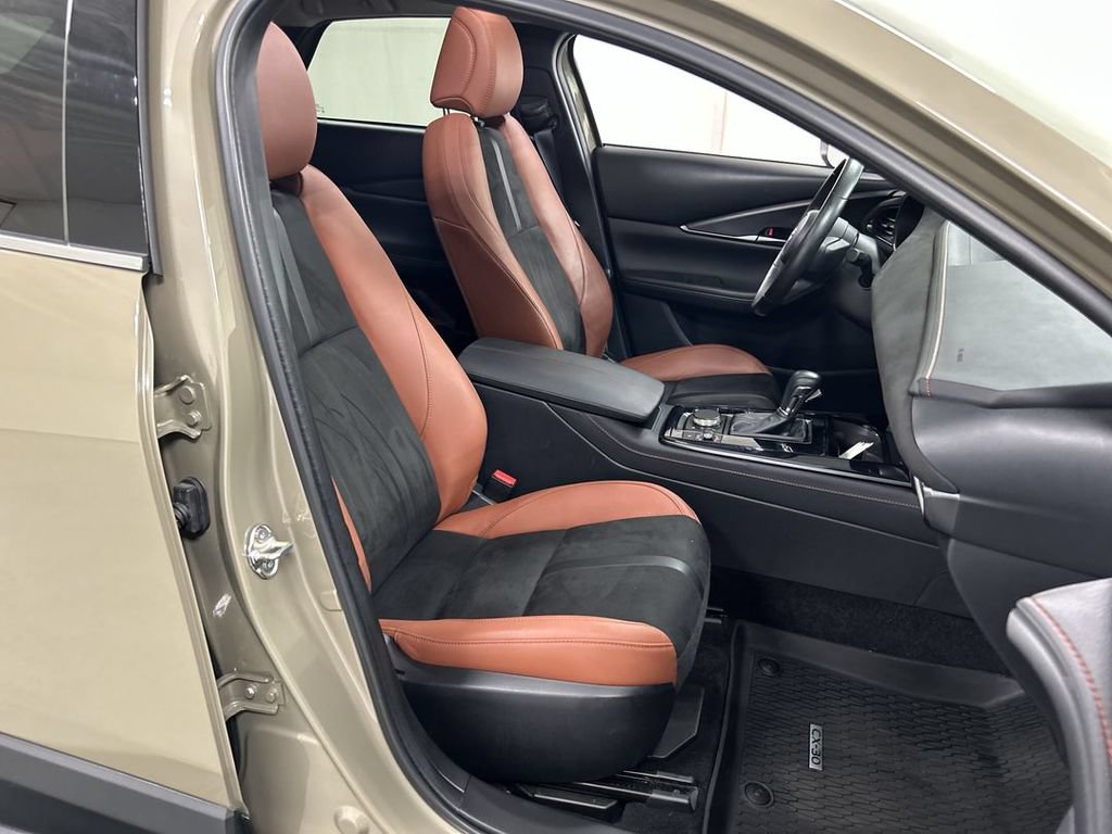 Certified 2024 MAZDA CX-30 Carbon AWD/4WD image 23