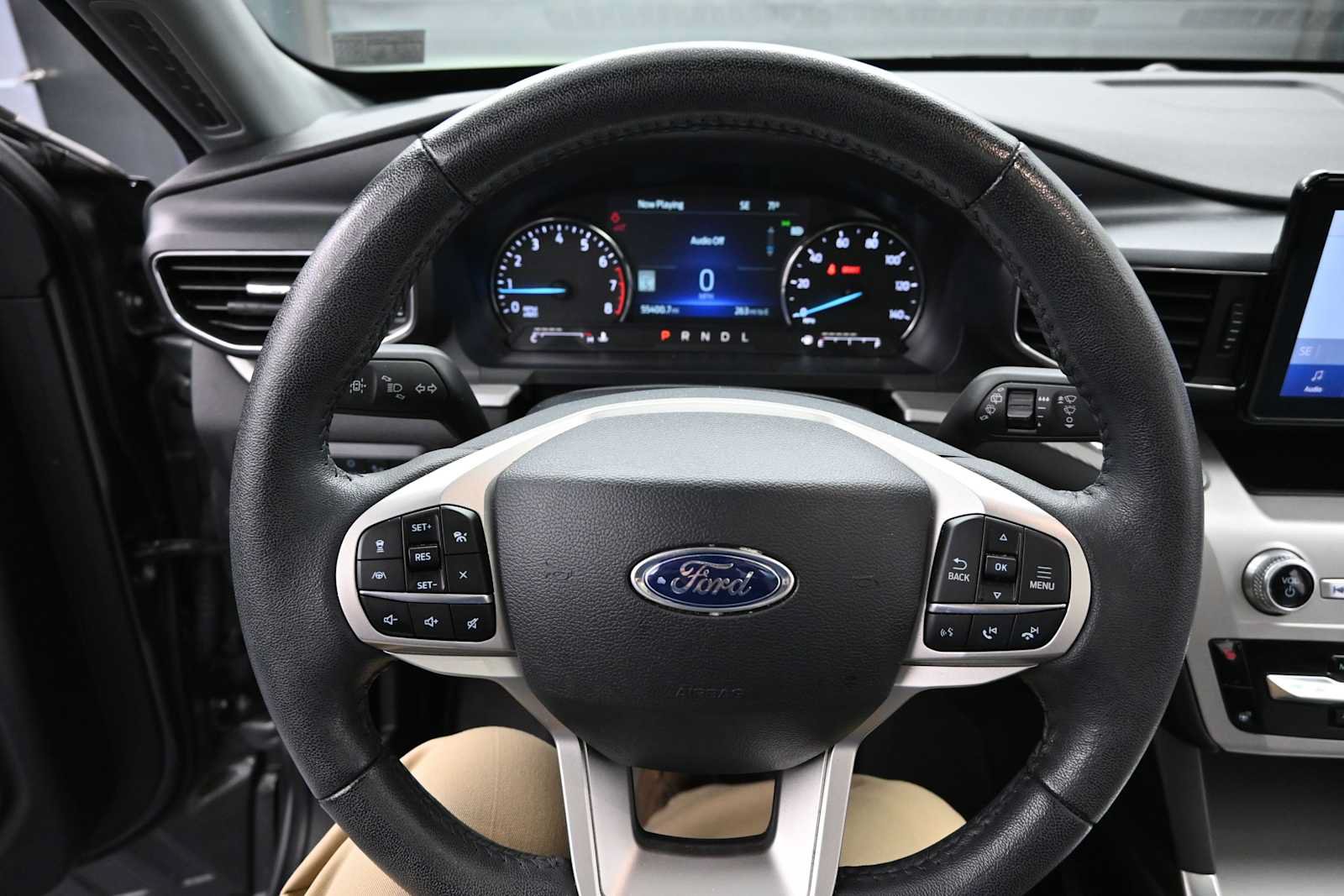 Used 2024 Ford Explorer XLT w/ Equipment Group 202A AWD/4WD image 13