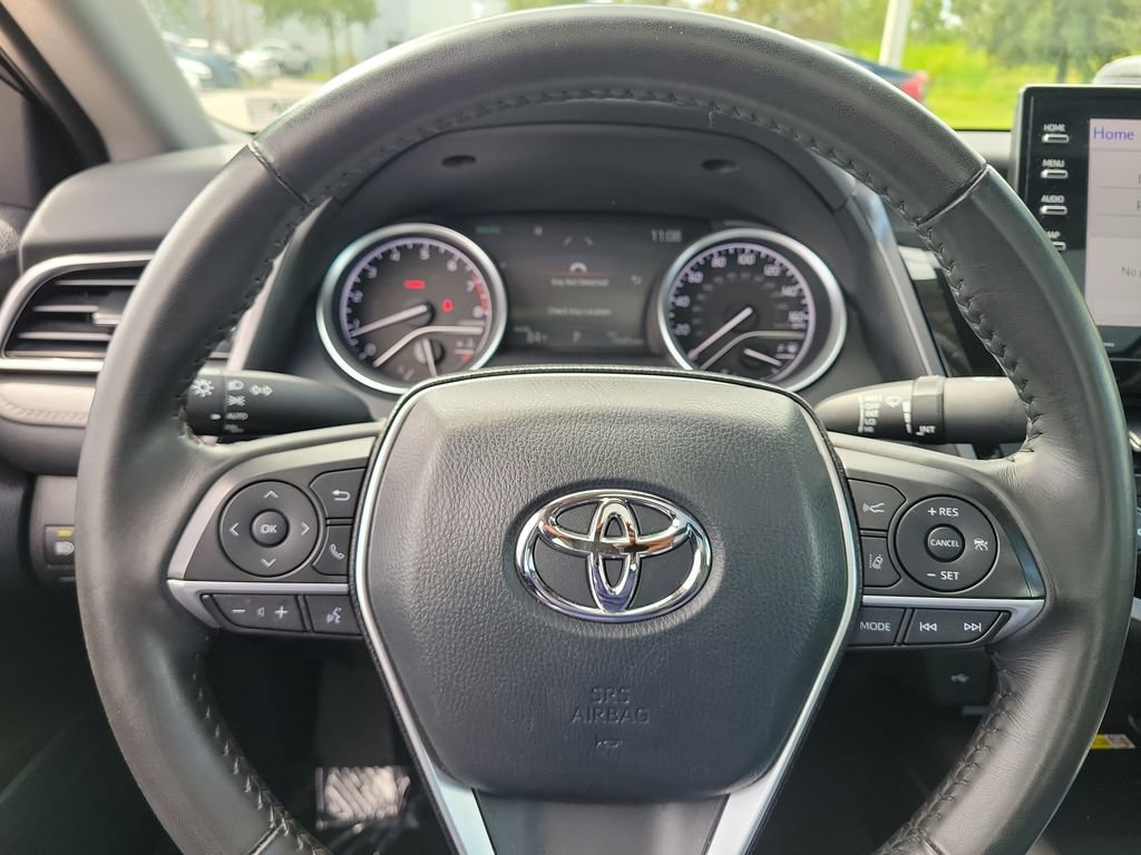 Certified 2023 Toyota Camry XLE FWD image 8