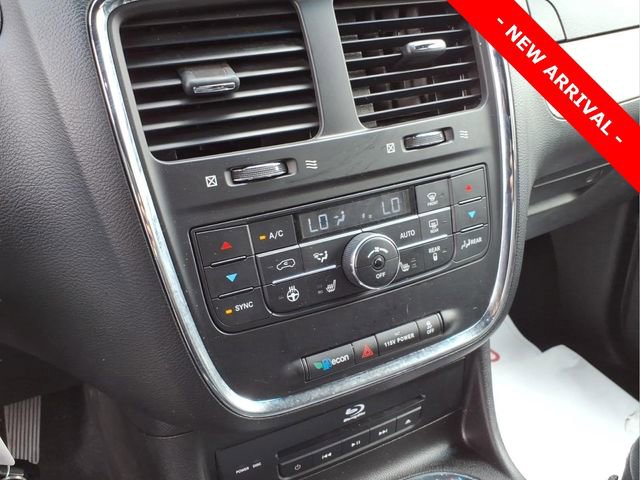 Used 2015 Dodge Grand Caravan R/T w/ Driver Convenience Group FWD image 19