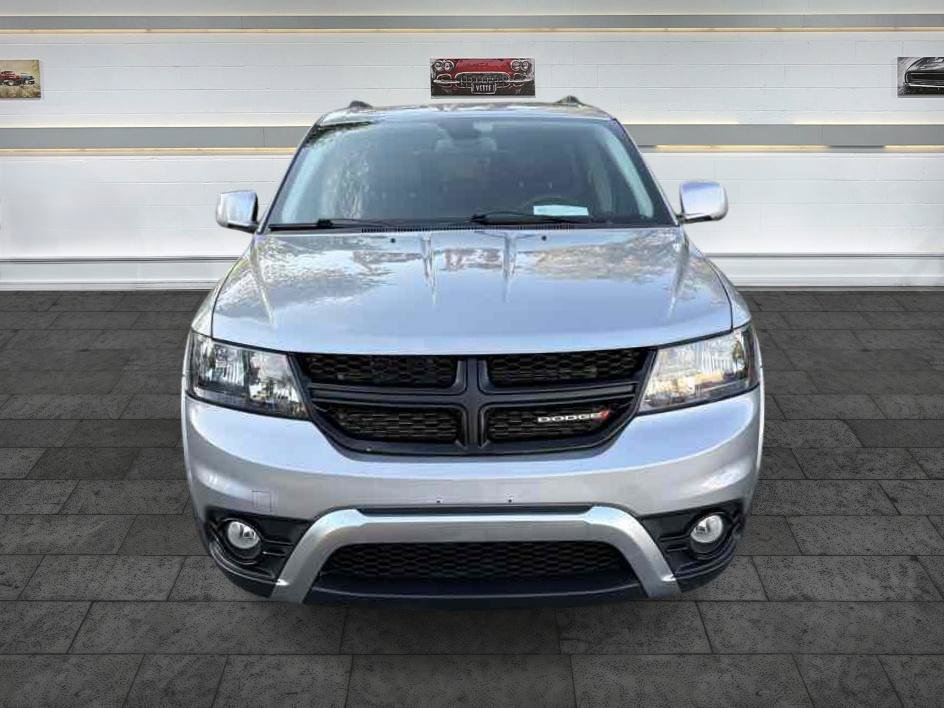 Used 2020 Dodge Journey Crossroad FWD image 2
