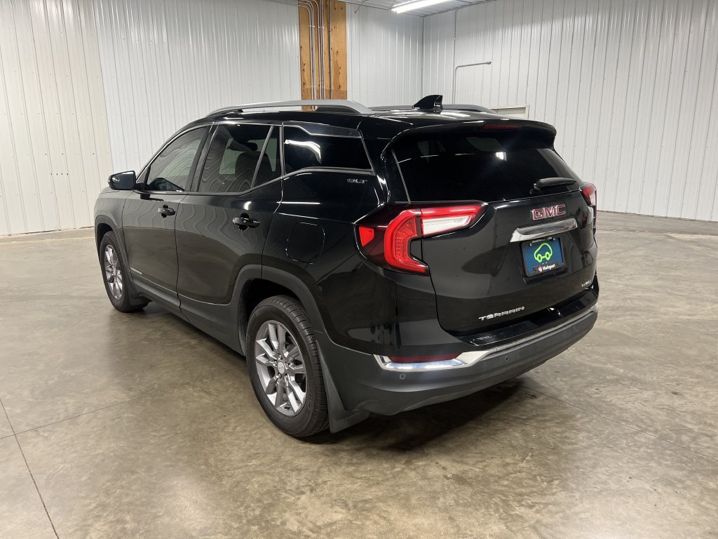 Certified 2023 GMC Terrain SLT w/ Infotainment Package II AWD/4WD image 7