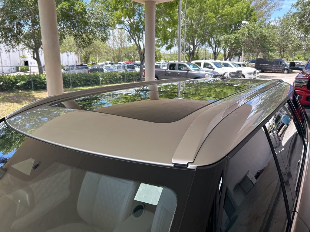 New 2025 Mitsubishi Outlander SEL image 18