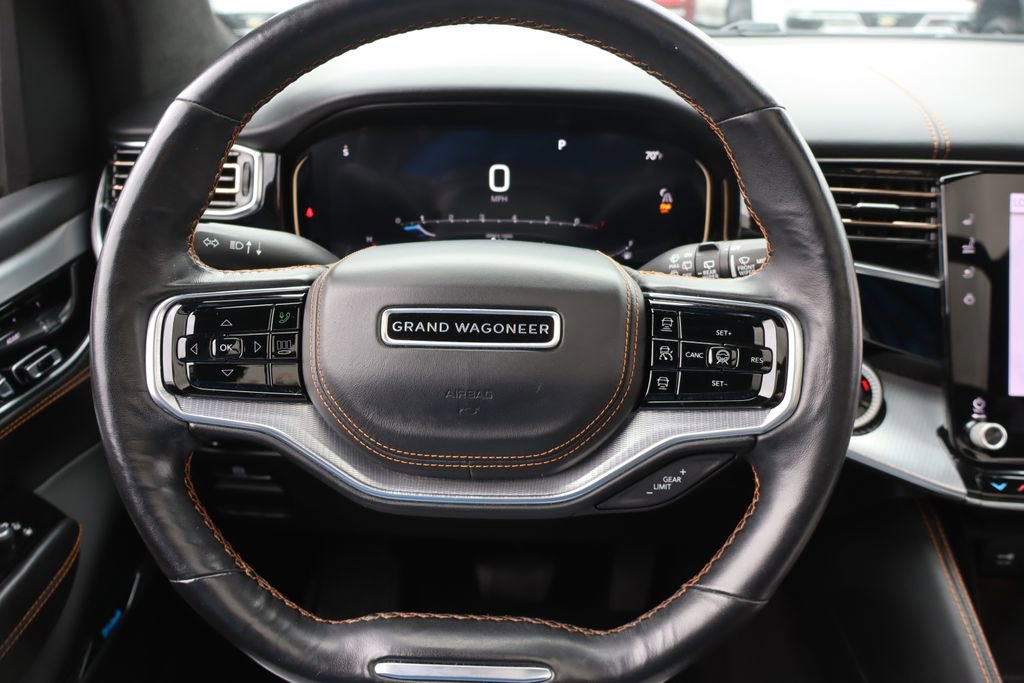 Used 2022 Jeep Grand Wagoneer Series III w/ Rear Seat Video Group 1 AWD/4WD image 7