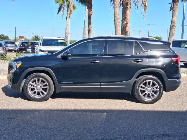 Used 2023 GMC Terrain SLT AWD/4WD image 3