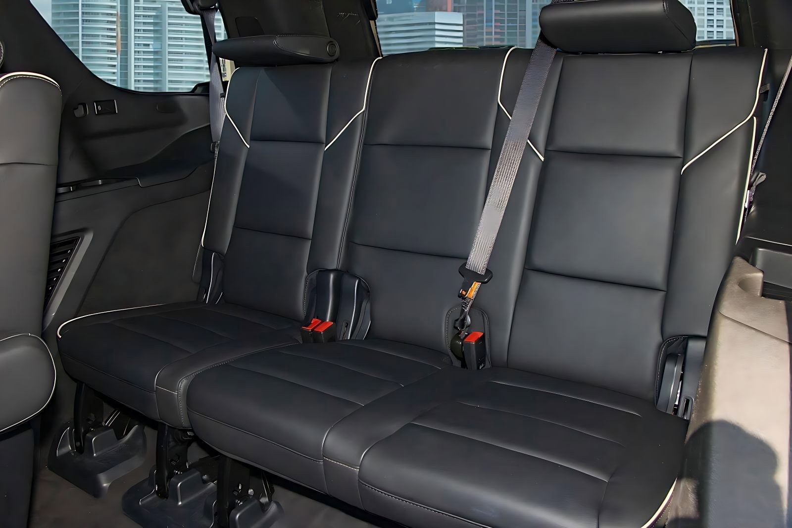 Used 2023 Cadillac Escalade Sport AWD/4WD image 17