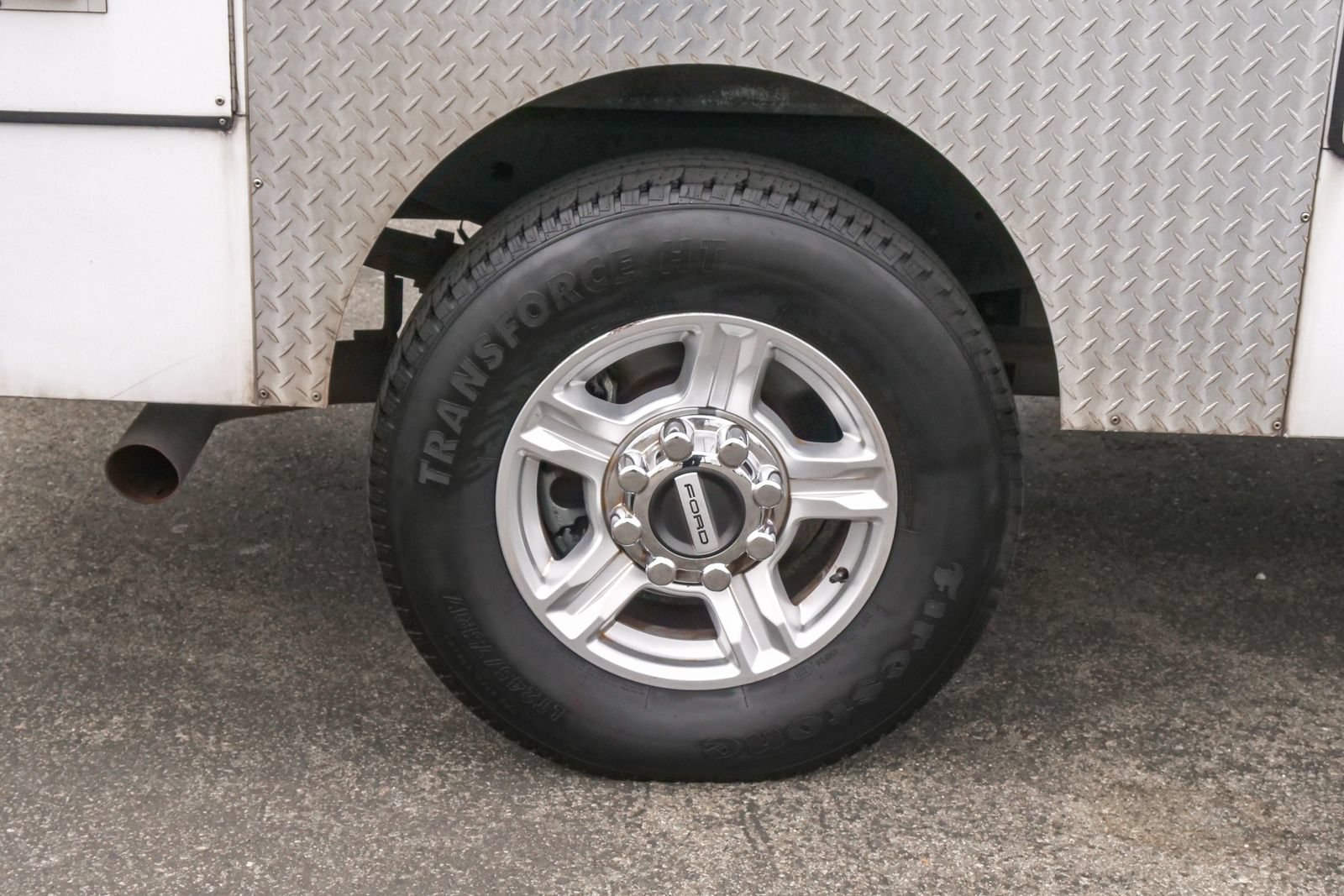 Used 2017 Ford F350 XLT w/ XLT Value Package RWD image 6
