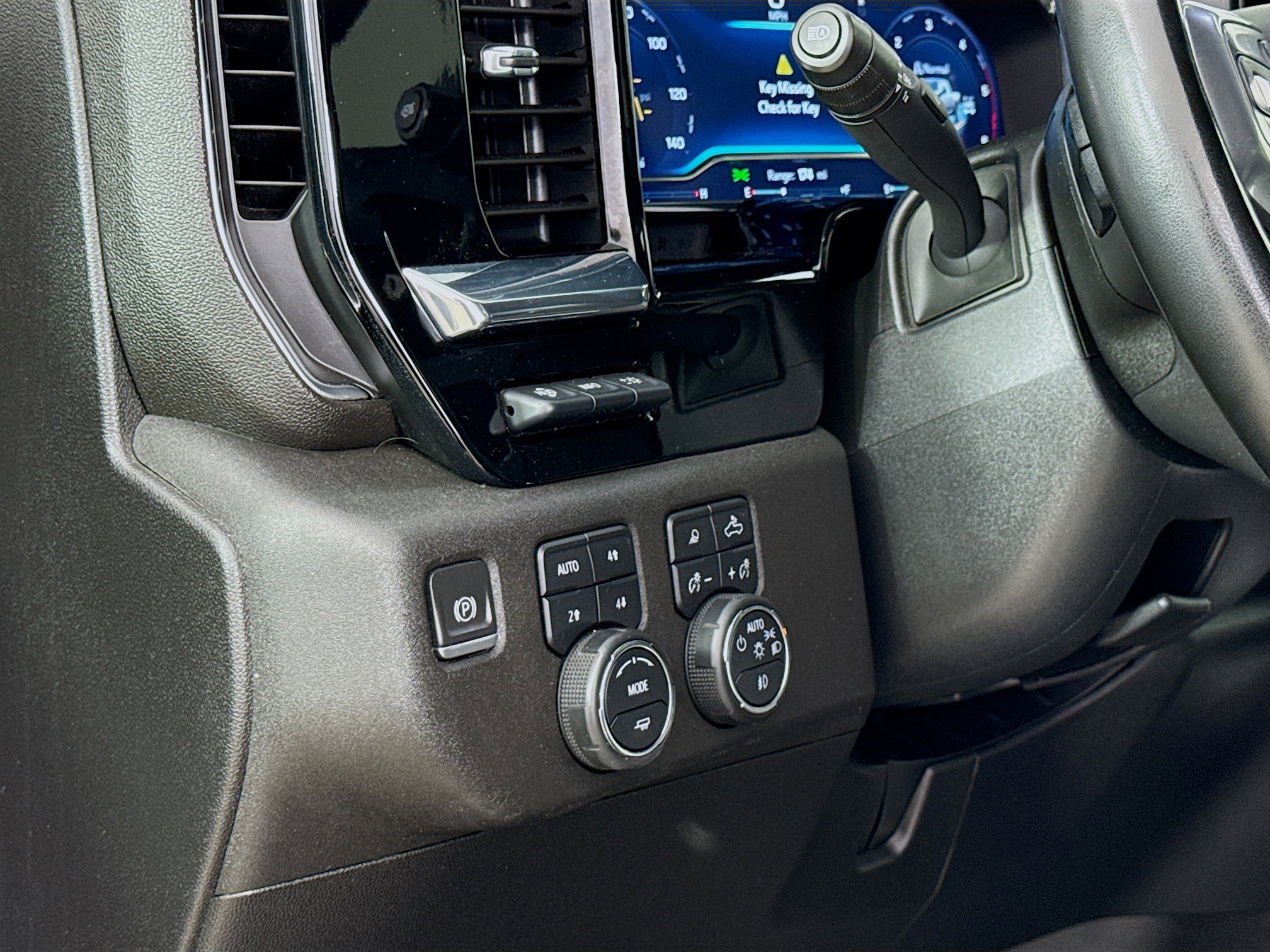 Used 2024 Chevrolet Silverado 2500 LTZ w/ LTZ Premium Package image 10