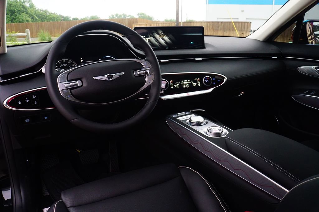 Certified 2025 Genesis GV70 2.5T Advanced w/ Advanced Package image 19