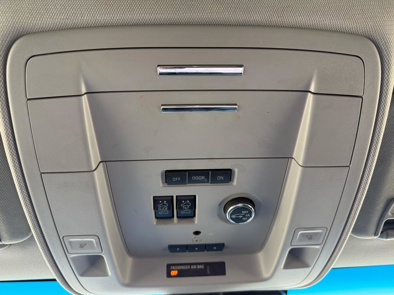 Used 2018 GMC Yukon SLT w/ Premium Edition image 36