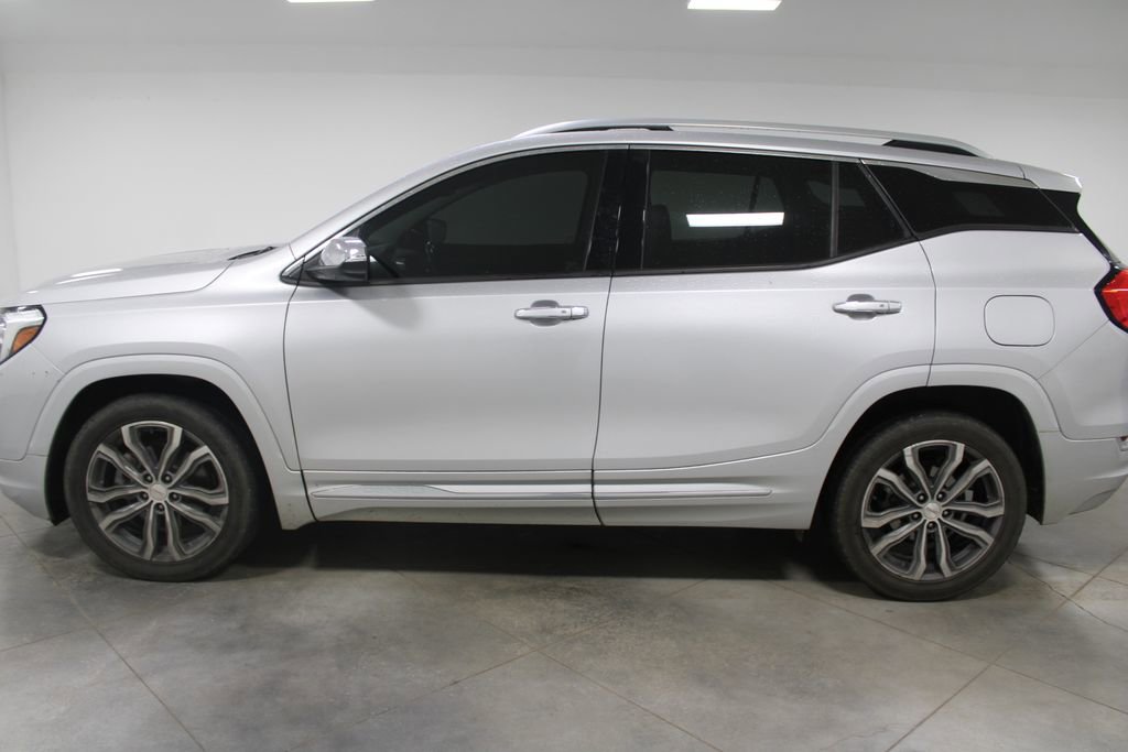 Used 2018 GMC Terrain Denali w/ Comfort Package image 6