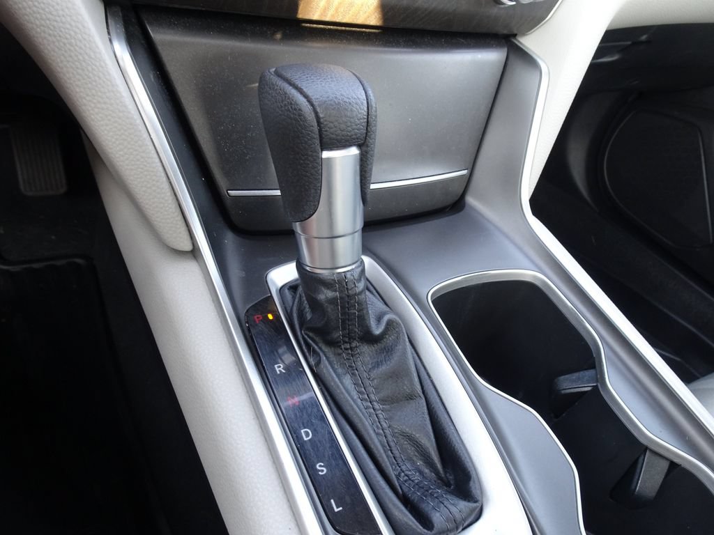 Used 2018 Honda Accord EX image 19