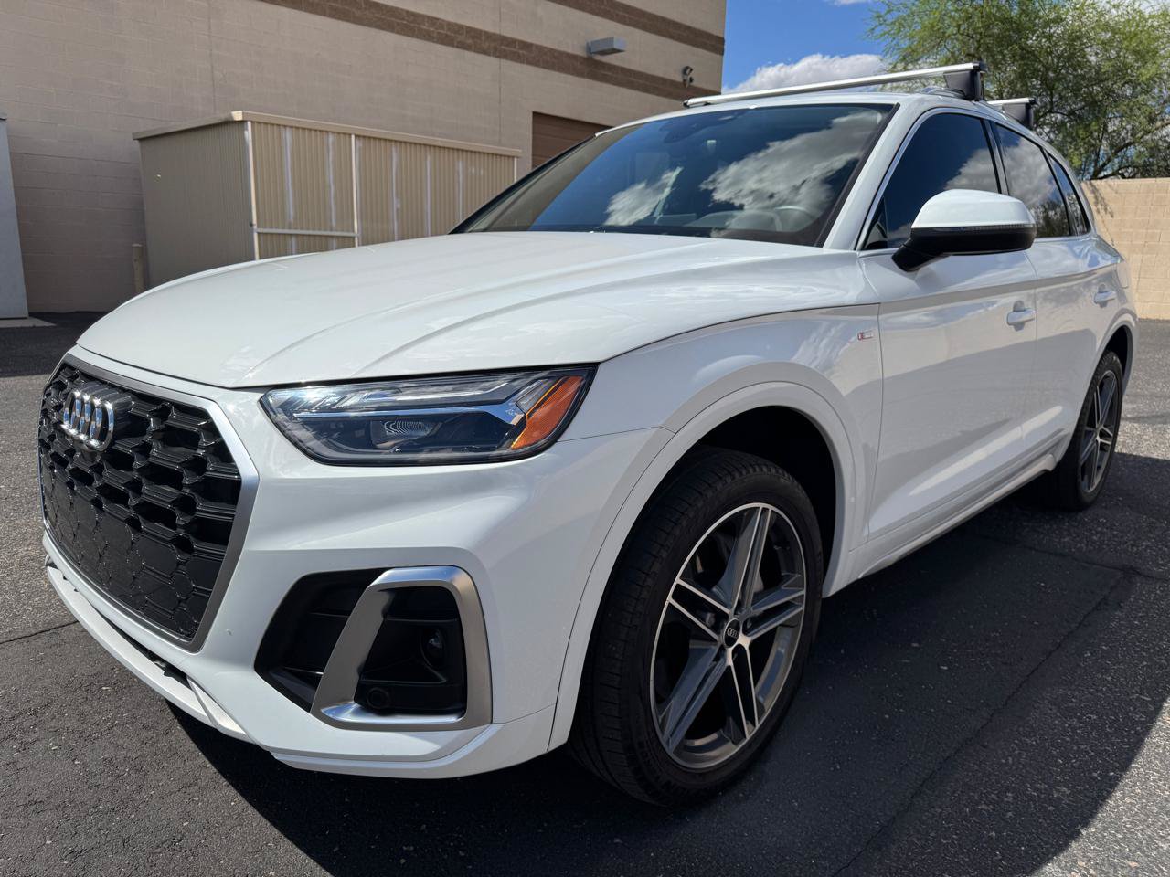 Used 2021 Audi Q5 e Premium Plus w/ Premium Plus Package AWD/4WD image 4