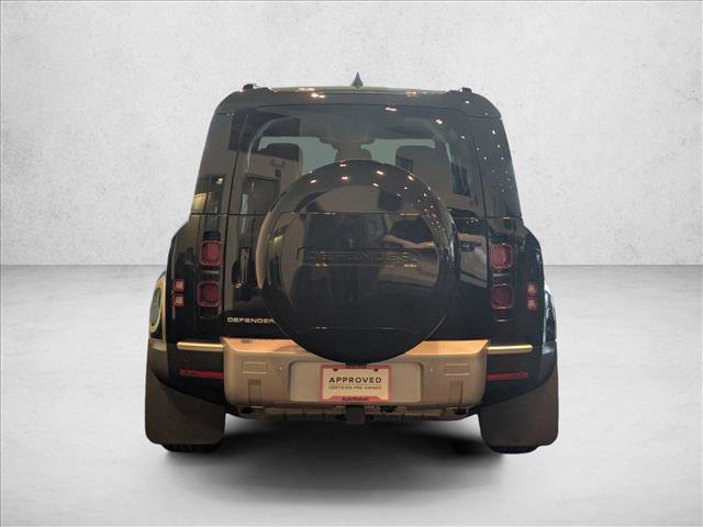 Used 2025 Land Rover Defender 110 S image 5