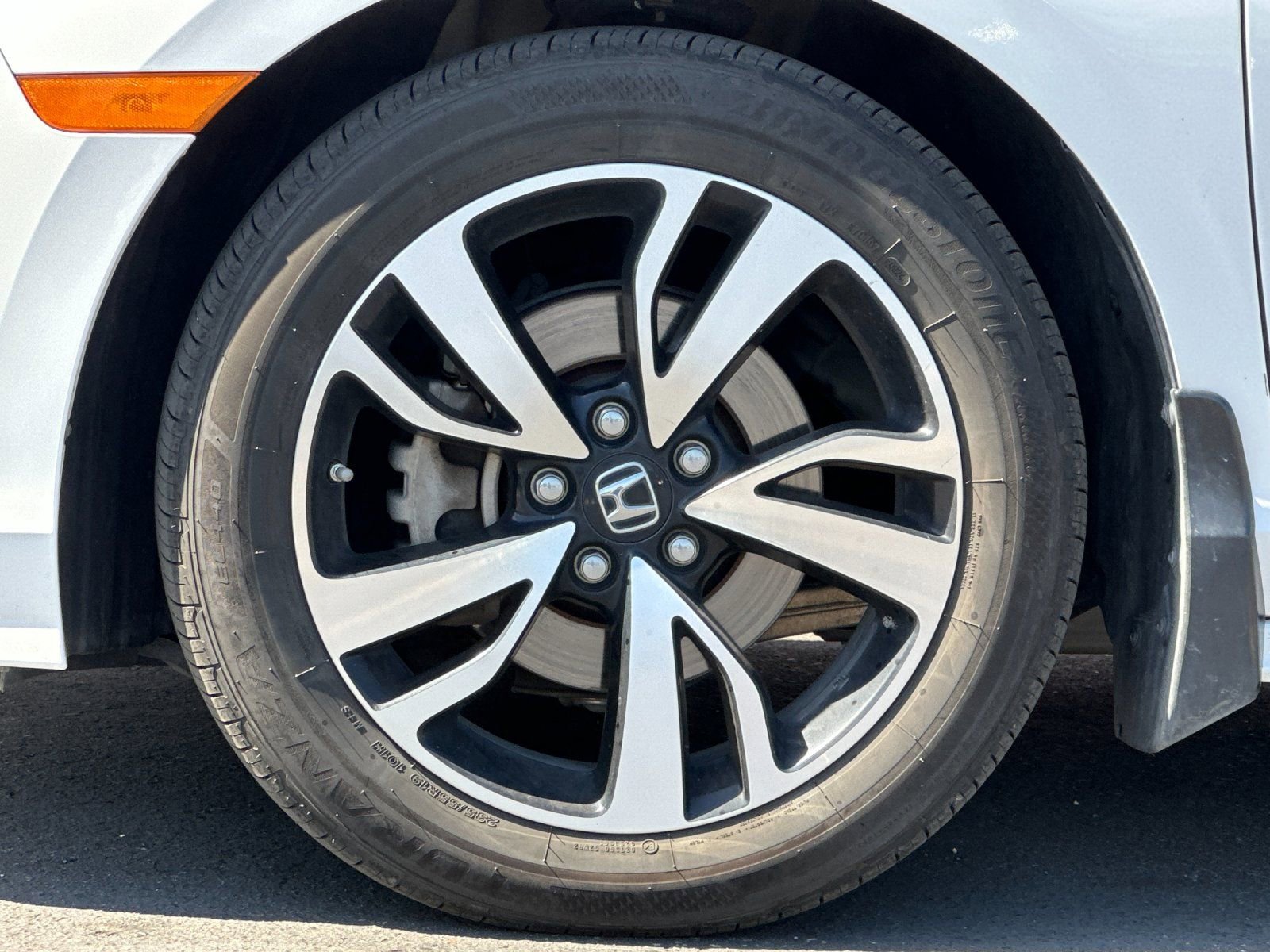 Used 2020 Honda Odyssey Elite image 27