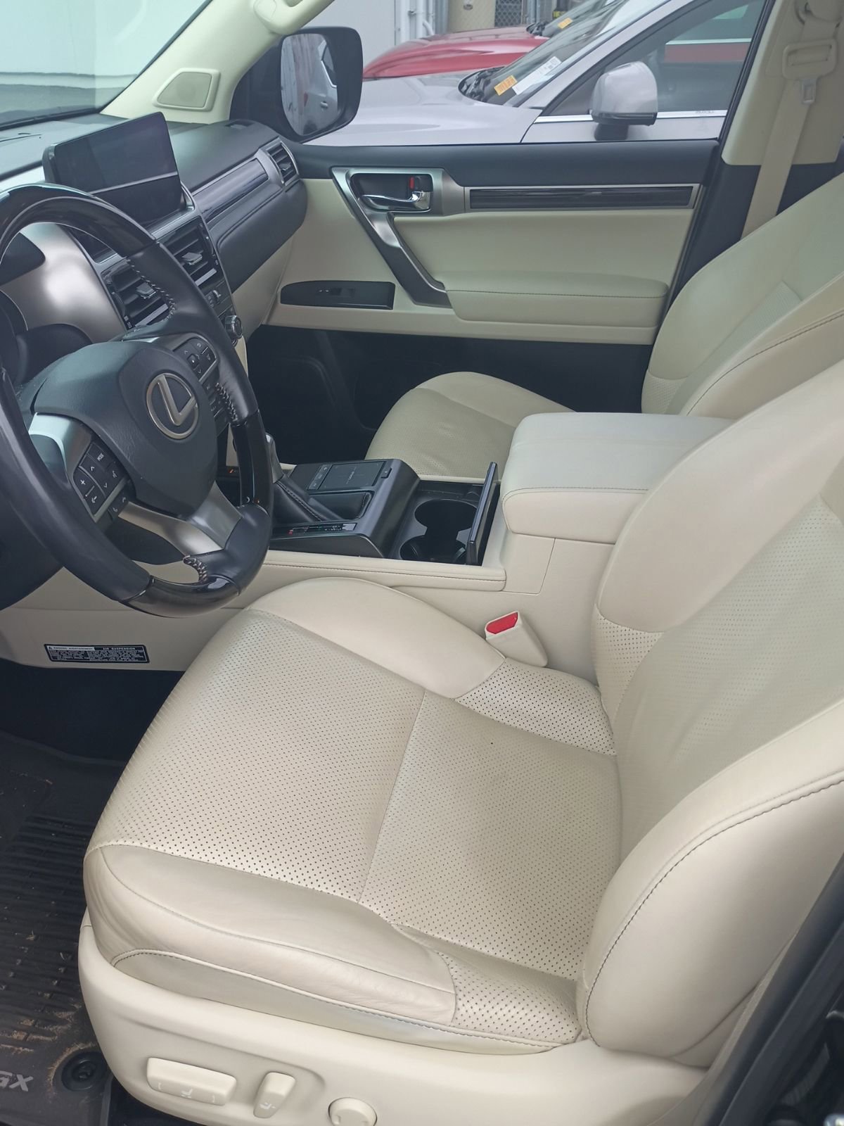 Used 2023 Lexus GX 460 Luxury w/ Sport Design Package AWD/4WD image 9