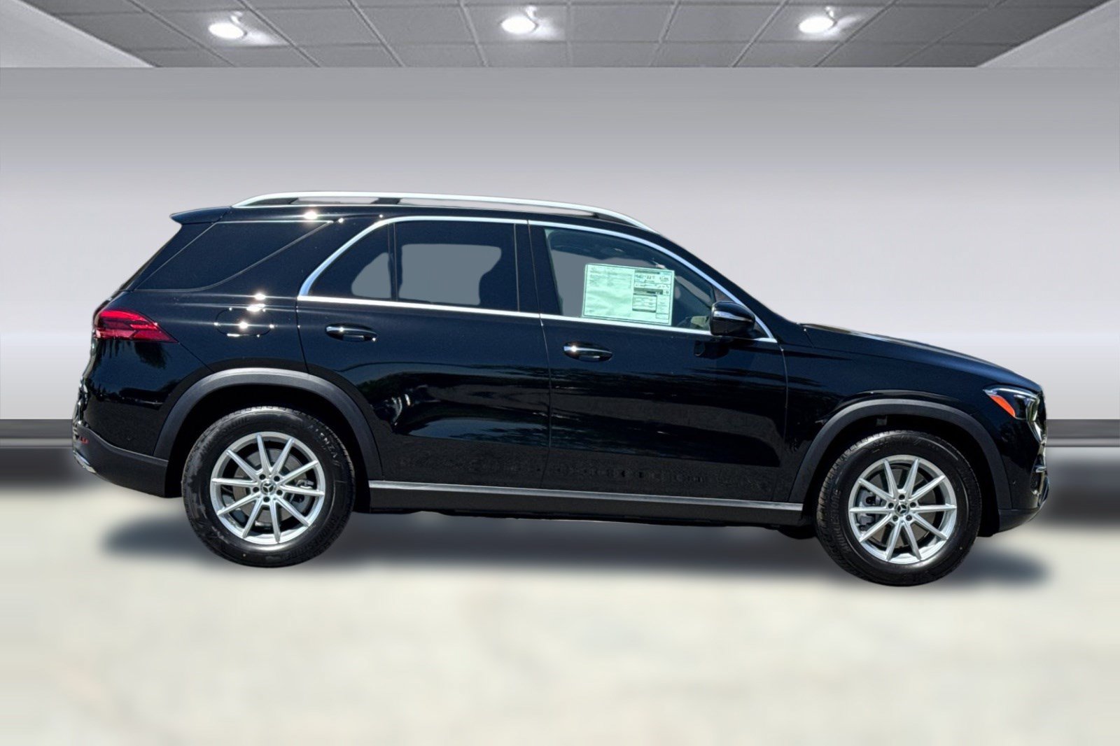 New 2026 Mercedes-Benz GLE 450e 4MATIC image 8