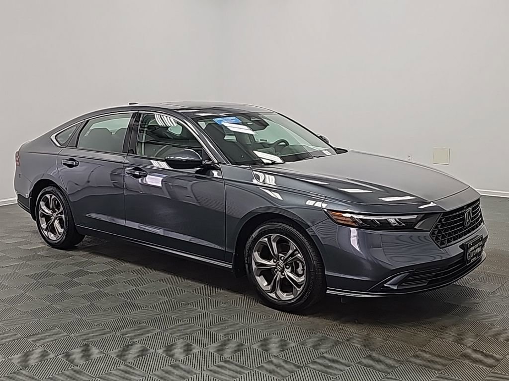 Used 2024 Honda Accord EX image 2