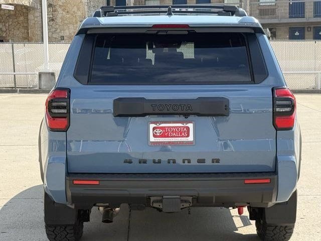 New 2026 Toyota 4Runner SR5 AWD/4WD image 5