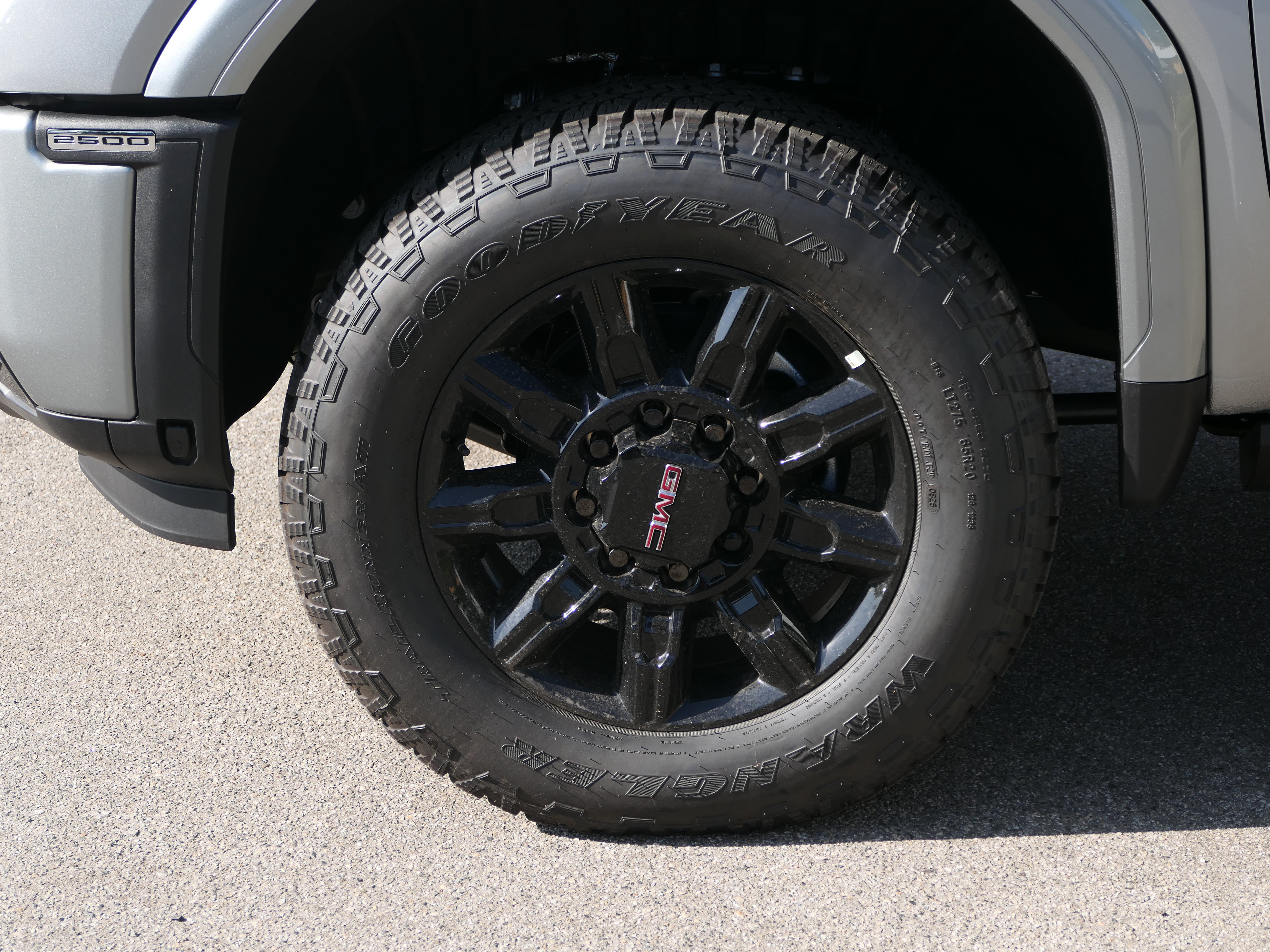 New 2026 GMC Sierra 2500 AT4 w/ AT4 Premium Plus Package AWD/4WD image 10