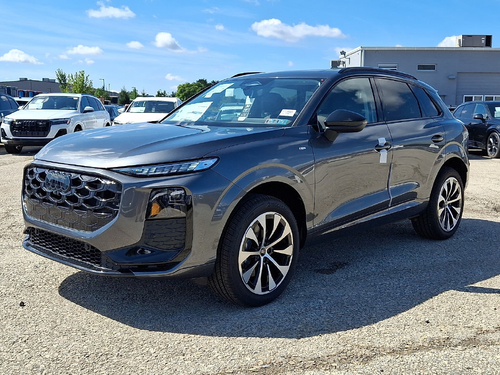 New 2026 Audi Q3 quattro 2.0T AWD/4WD image 2