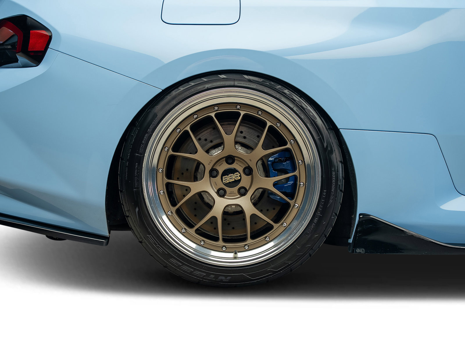 Used 2024 BMW M2 w/ Lighting Package RWD image 31