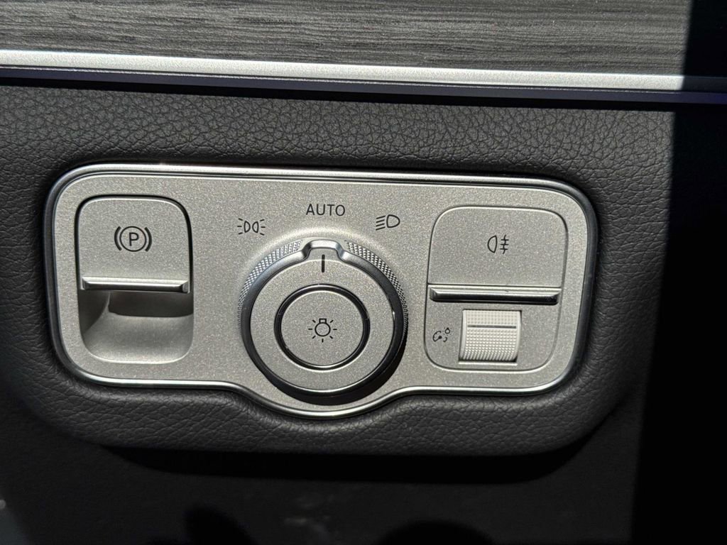 Certified 2024 Mercedes-Benz GLE 580 4MATIC image 28
