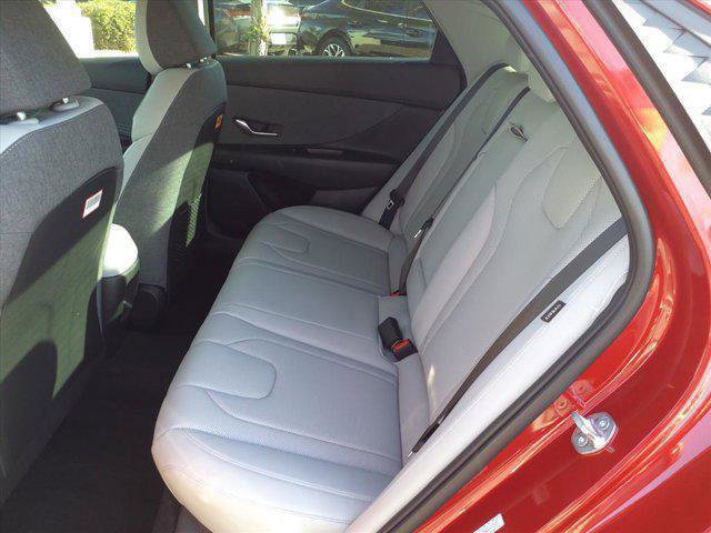 New 2025 Hyundai Elantra Limited image 7