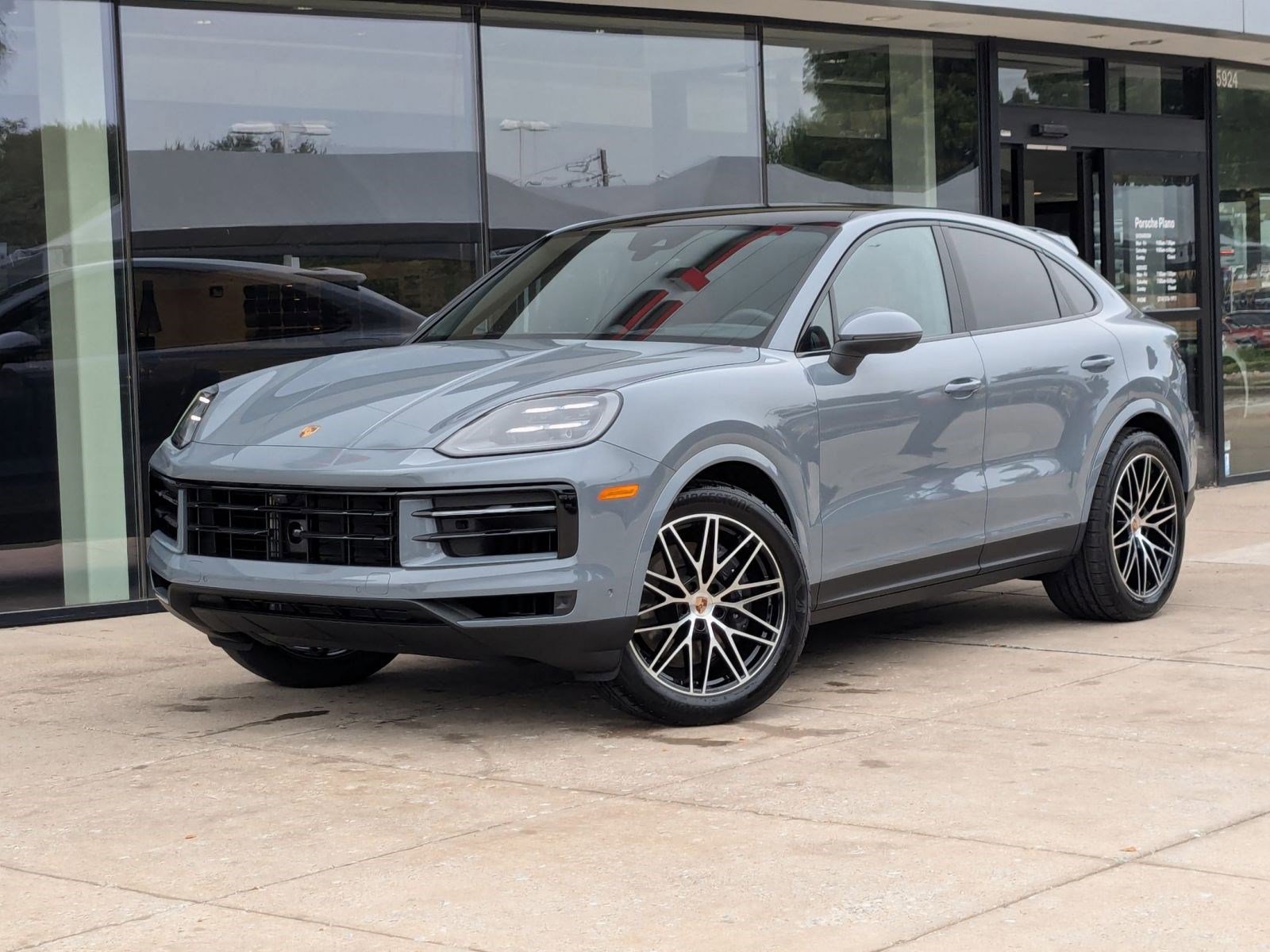 New 2026 Porsche Cayenne Coupe image 1