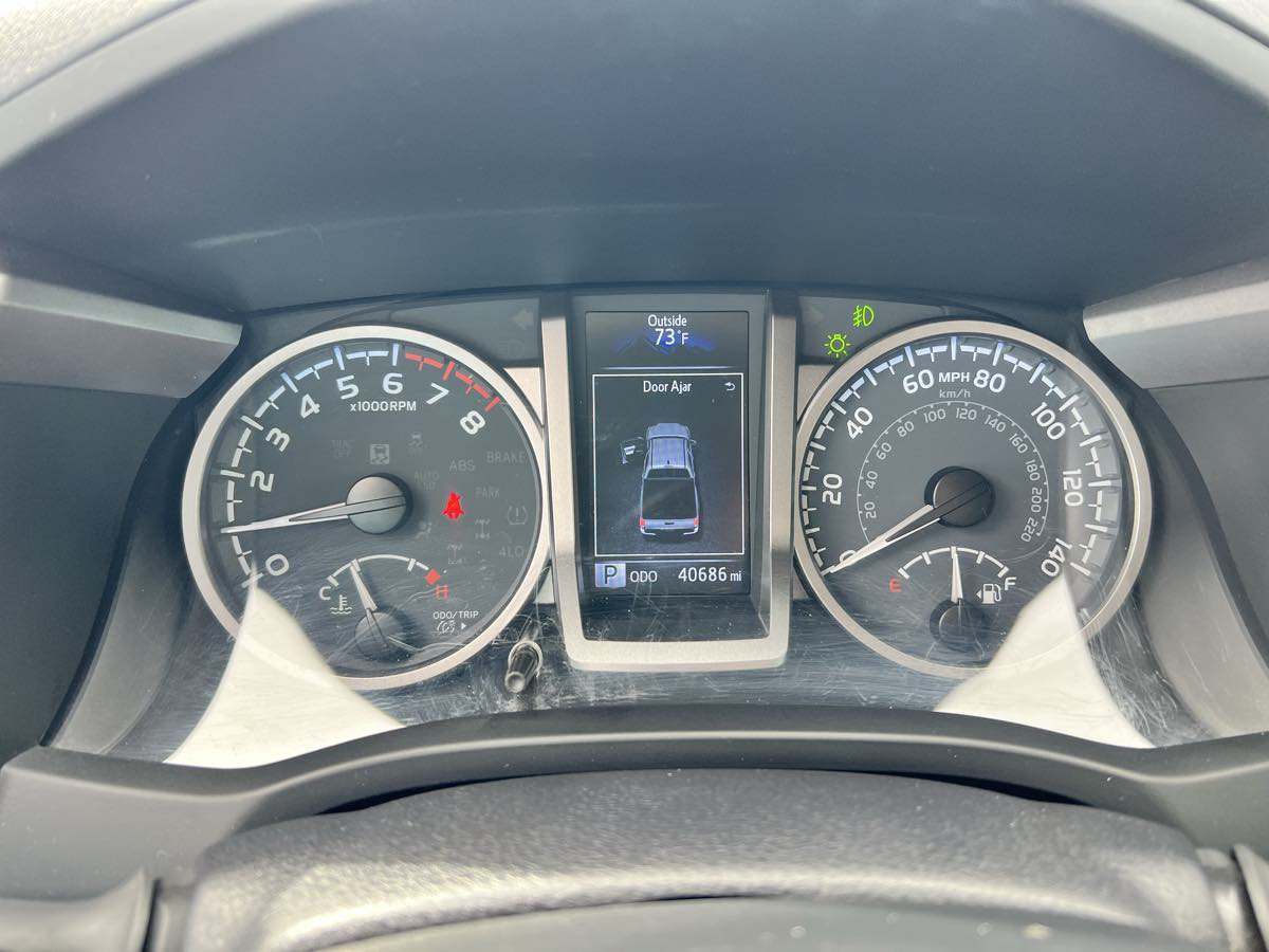 Used 2023 Toyota Tacoma SR5 RWD image 16