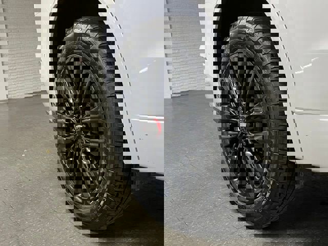 Certified 2024 Cadillac XT6 Sport w/ Technology Package image 12