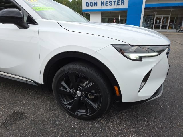 Used 2021 Buick Envision Essence w/ Sport Touring Package AWD/4WD image 29