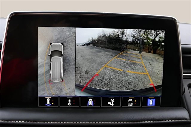 Used 2022 GMC Yukon XL SLT w/ SLT Luxury Package image 23