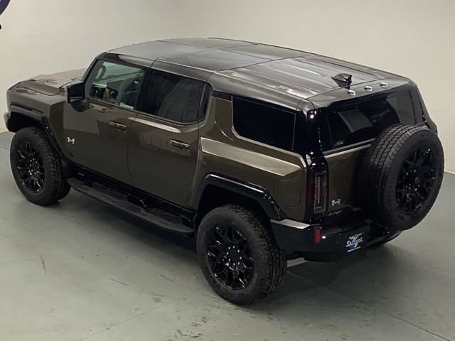 New 2025 GMC Hummer EV 2X AWD/4WD image 9