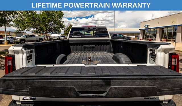 Used 2024 GMC Sierra 3500 SLT w/ SLT Premium Package AWD/4WD image 17