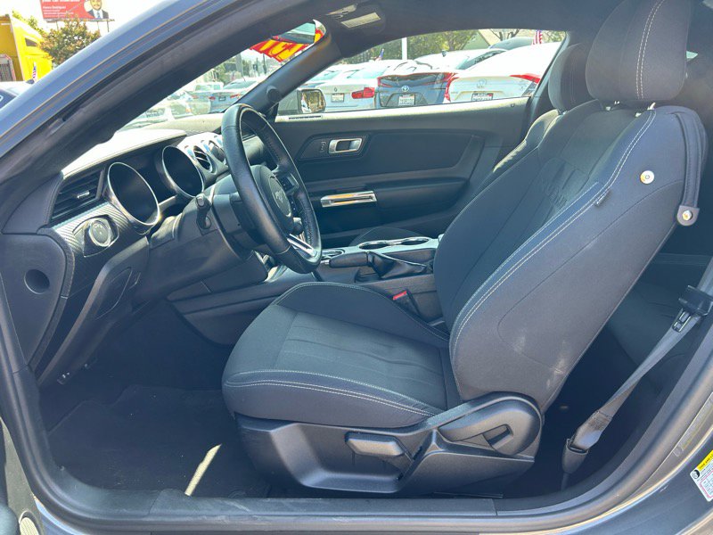 Used 2021 Ford Mustang Coupe image 6