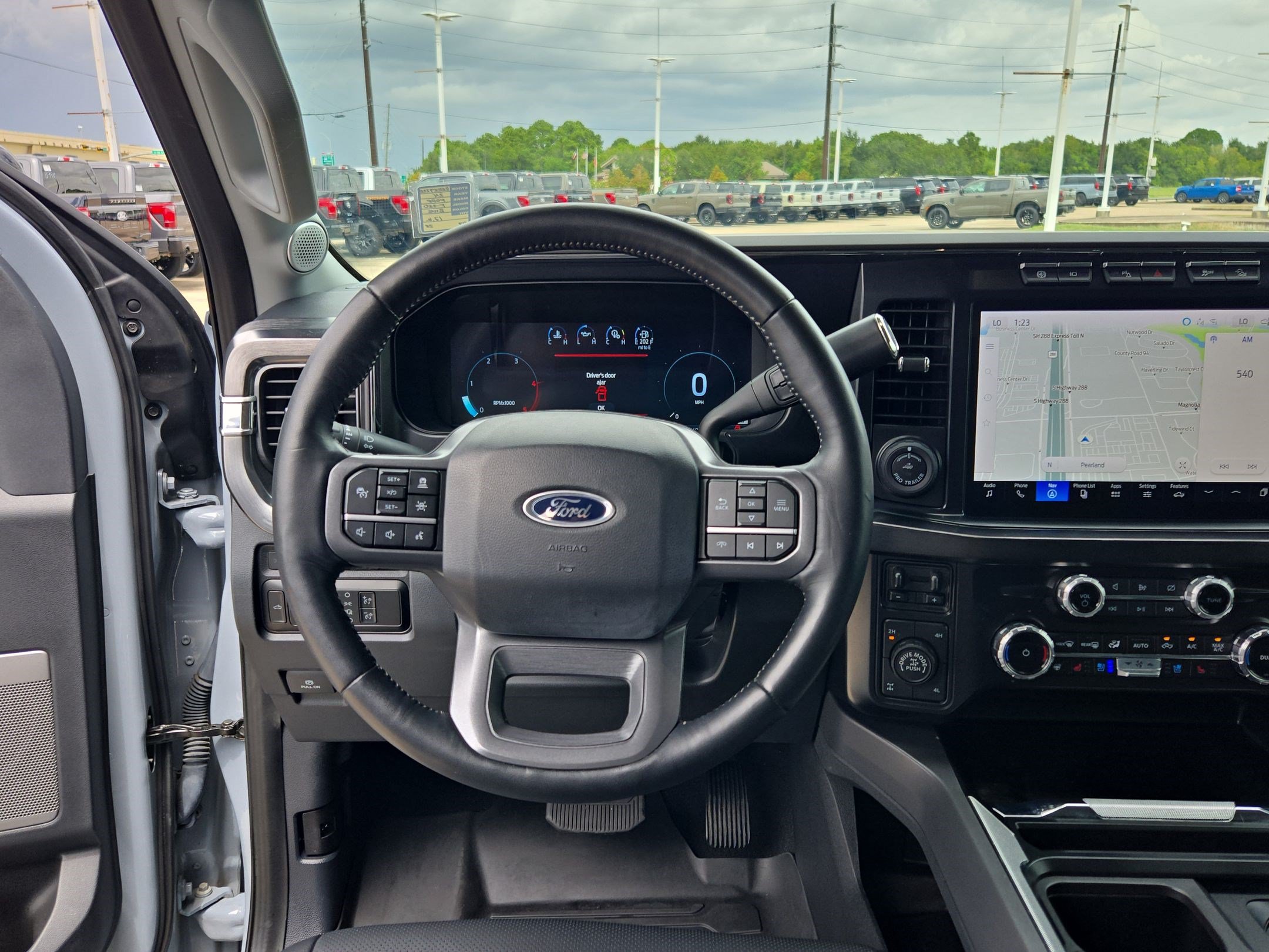 Used 2024 Ford F250 Lariat w/ Lariat Ultimate Package AWD/4WD image 29