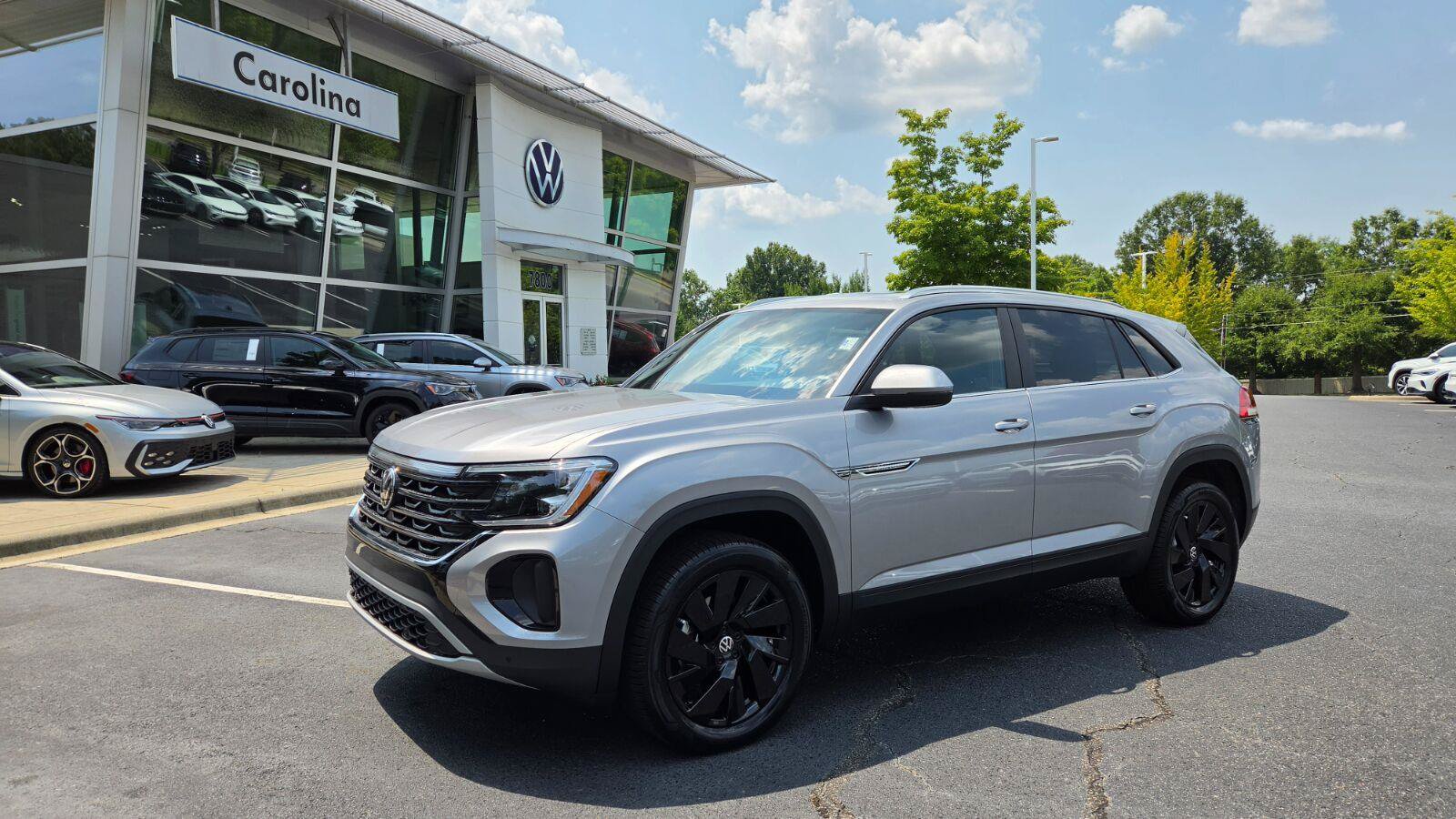 New 2026 Volkswagen Atlas Cross Sport SE AWD/4WD image 1