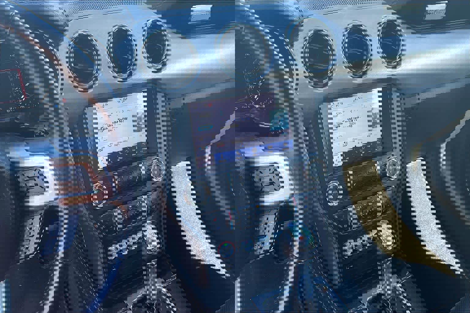 Used 2022 Ford Mustang GT Premium w/ Equipment Group 401A image 7