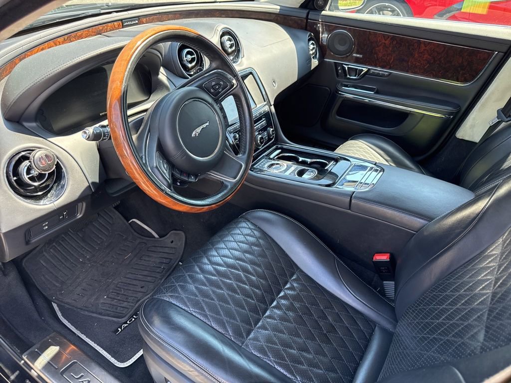 Used 2017 Jaguar XJ L Portfolio AWD/4WD image 7