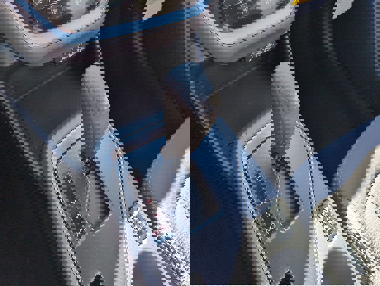 Used 2025 Subaru Crosstrek 2.0i Premium image 24