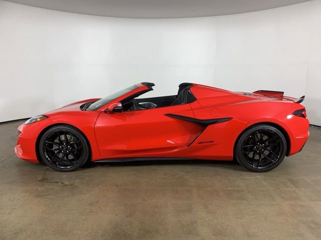 Used 2025 Chevrolet Corvette Z06 image 17