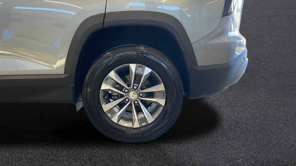 Used 2026 Chevrolet Equinox LT w/ Convenience Package II FWD image 26